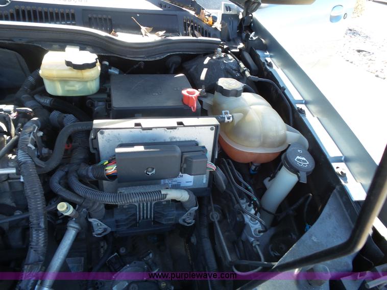 image for item J4210 2003 Saturn Ion 3