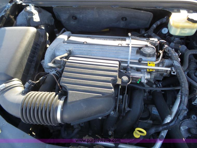 image for item J4210 2003 Saturn Ion 3