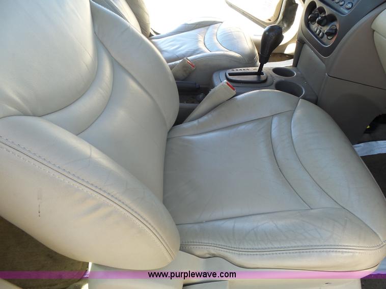 image for item J4210 2003 Saturn Ion 3