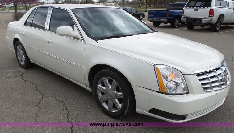 image for item J4211 2006 Cadillac DTS