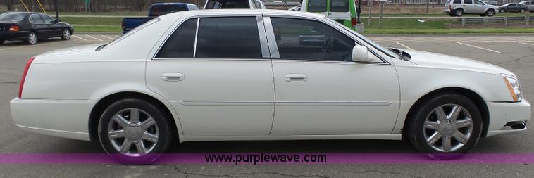 image for item J4211 2006 Cadillac DTS