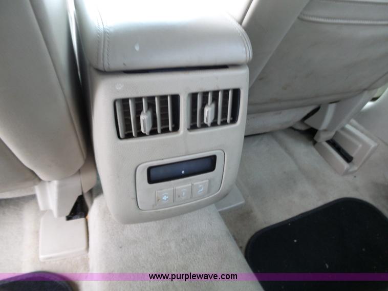 image for item J4211 2006 Cadillac DTS