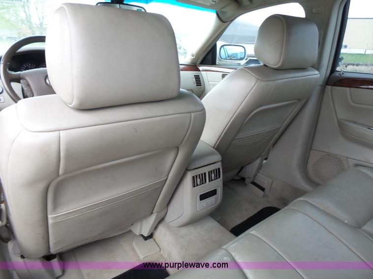 image for item J4211 2006 Cadillac DTS