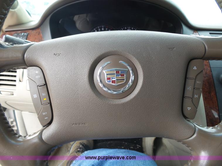 image for item J4211 2006 Cadillac DTS