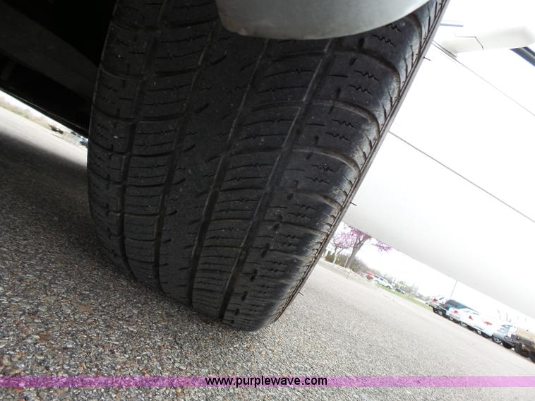 image for item J4211 2006 Cadillac DTS