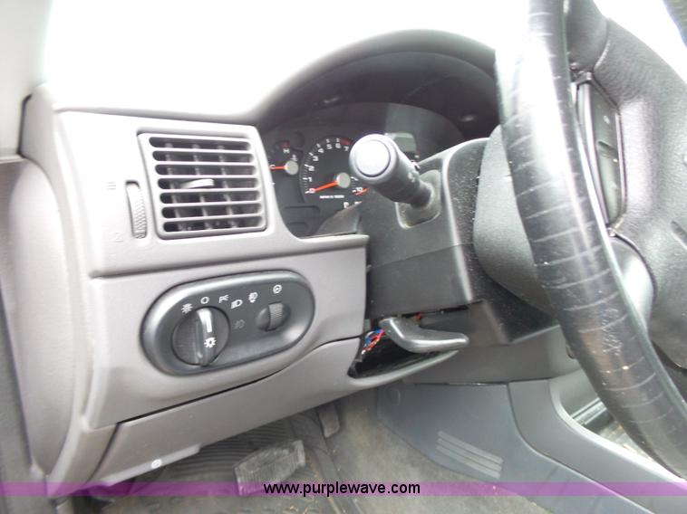 image for item J4241 2004 Ford Explorer XL SUV