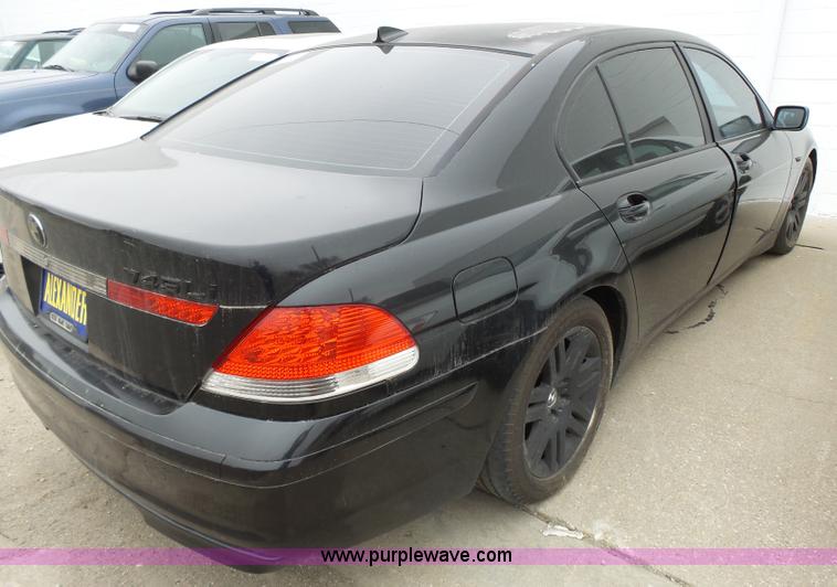 image for item J4243 2002 BMW 745Li