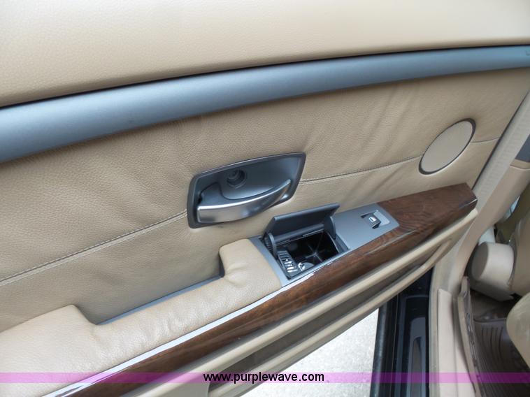 image for item J4243 2002 BMW 745Li