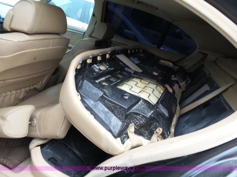 image for item J4243 2002 BMW 745Li