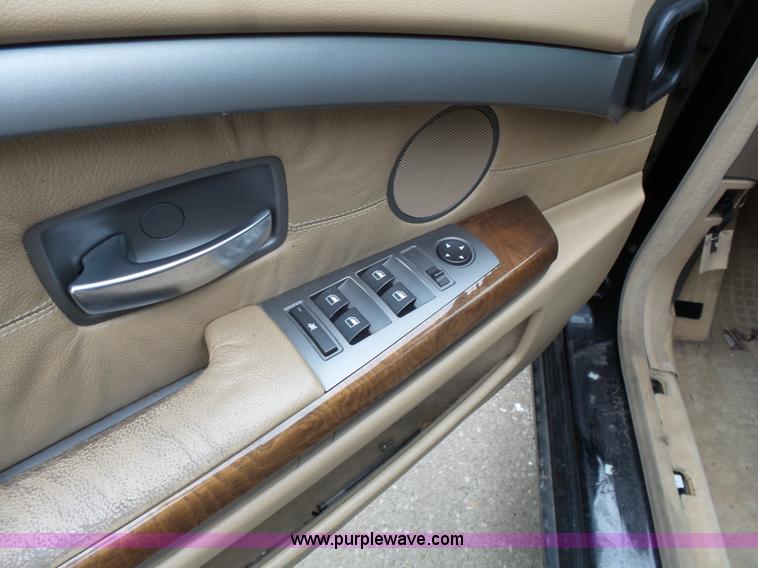 image for item J4243 2002 BMW 745Li