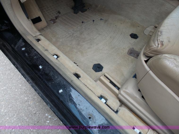 image for item J4243 2002 BMW 745Li