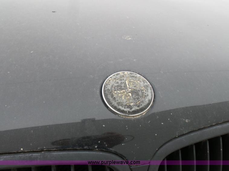 image for item J4243 2002 BMW 745Li