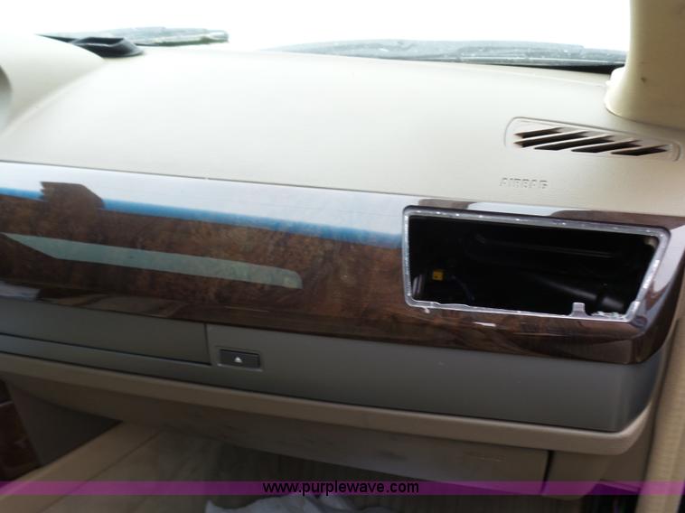 image for item J4243 2002 BMW 745Li