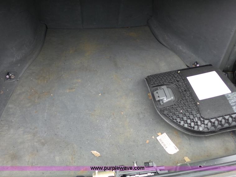 image for item J4243 2002 BMW 745Li