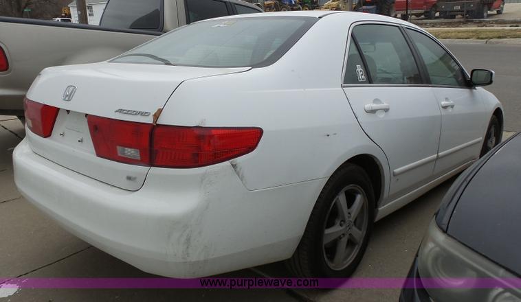 image for item J4244 2005 Honda Accord EX