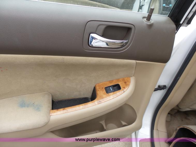 image for item J4244 2005 Honda Accord EX