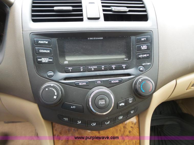 image for item J4244 2005 Honda Accord EX