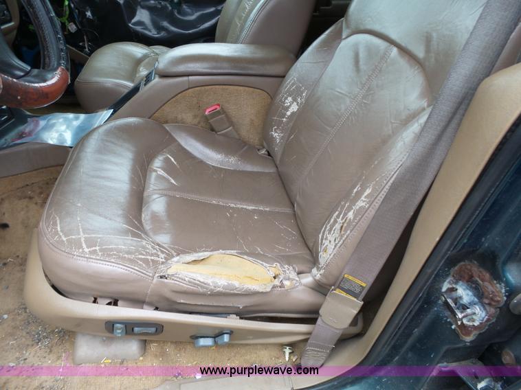 image for item L3711 1998 Chevrolet Blazer SUV