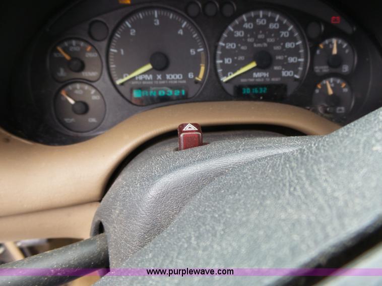 image for item L3711 1998 Chevrolet Blazer SUV