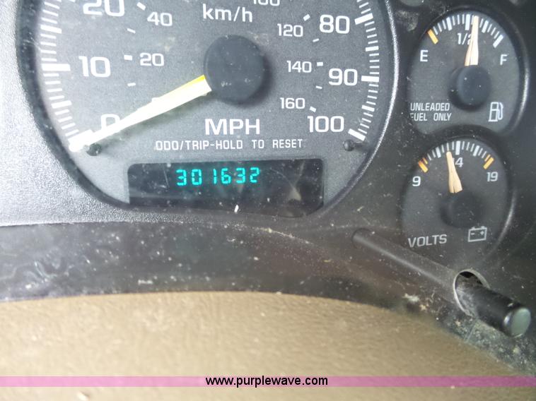 image for item L3711 1998 Chevrolet Blazer SUV