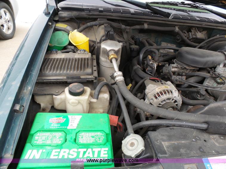 image for item L3711 1998 Chevrolet Blazer SUV