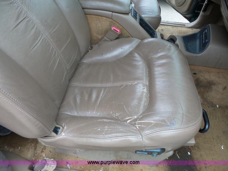 image for item L3711 1998 Chevrolet Blazer SUV