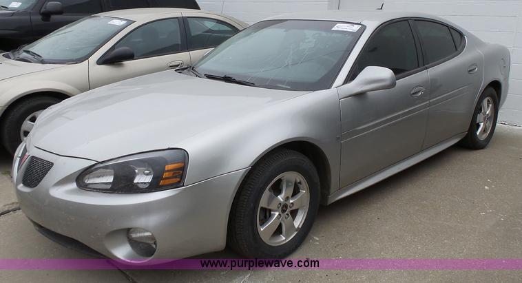 image for item L3712 2006 Pontiac Grand Prix