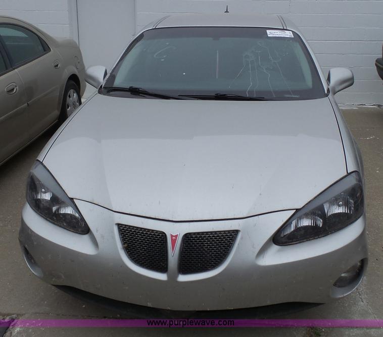 image for item L3712 2006 Pontiac Grand Prix