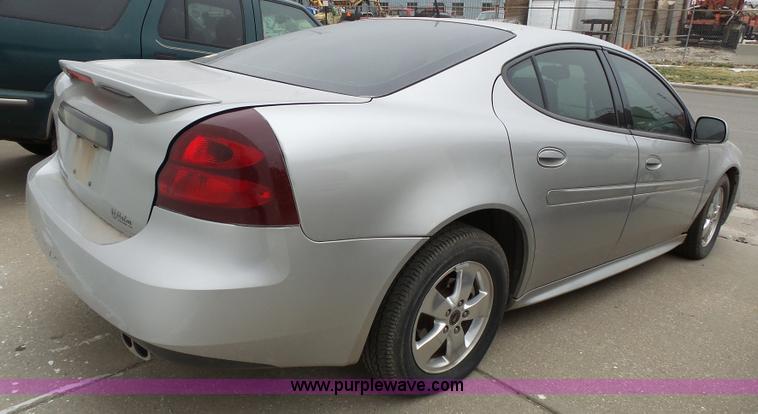 image for item L3712 2006 Pontiac Grand Prix