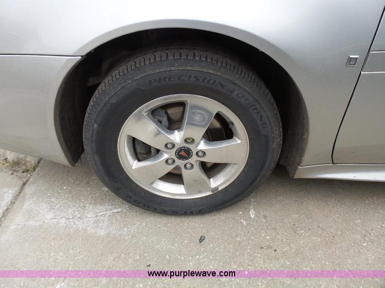 image for item L3712 2006 Pontiac Grand Prix
