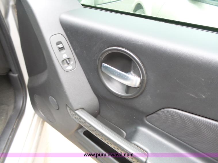 image for item L3712 2006 Pontiac Grand Prix