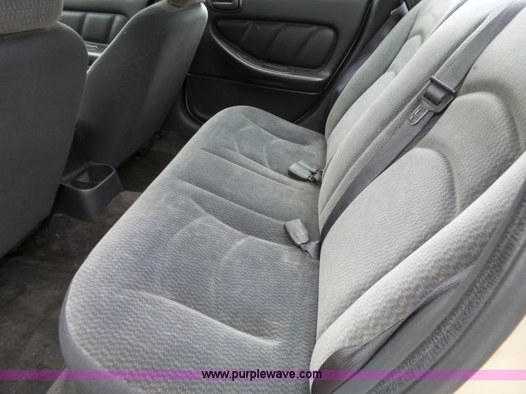 image for item L3713 2002 Dodge Stratus