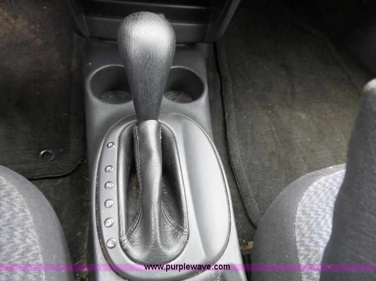 image for item L3713 2002 Dodge Stratus