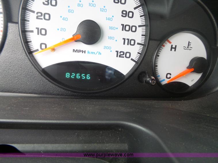 image for item L3713 2002 Dodge Stratus