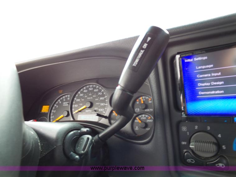 image for item L3714 2001 Chevrolet Tahoe LS SUV