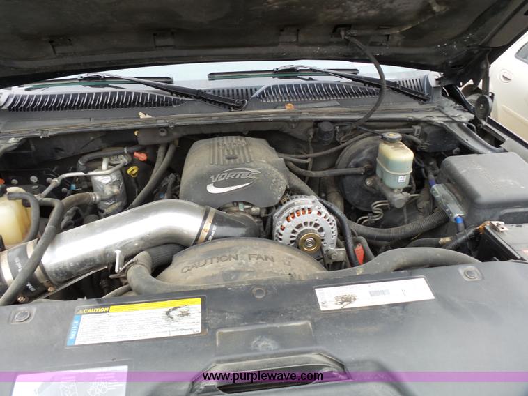 image for item L3714 2001 Chevrolet Tahoe LS SUV