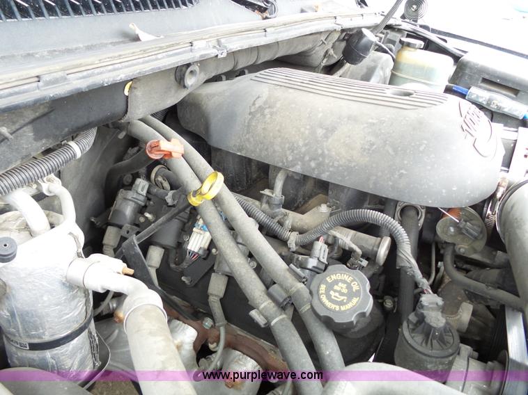 image for item L3714 2001 Chevrolet Tahoe LS SUV