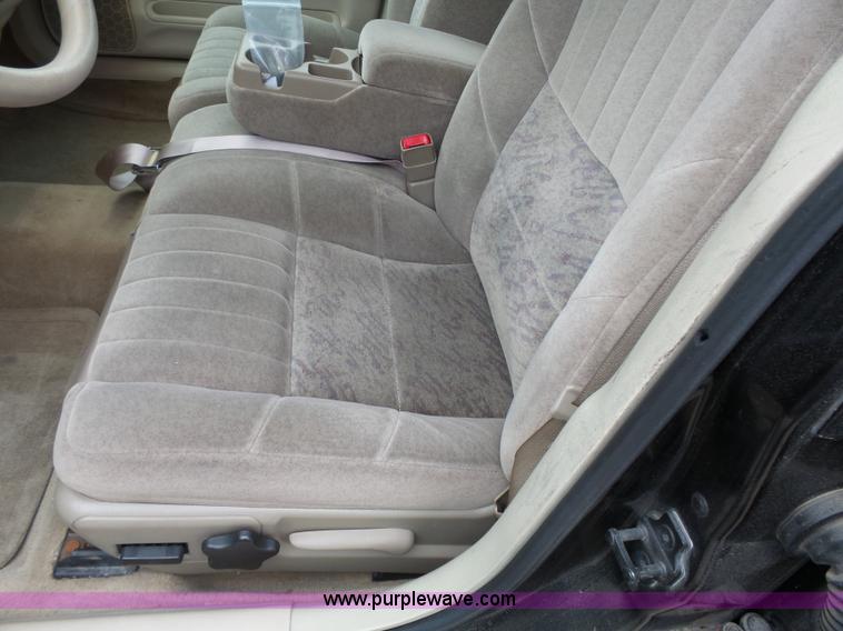 image for item L3716 2002 Chevrolet Impala