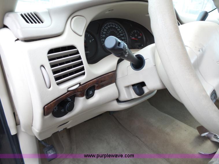 image for item L3716 2002 Chevrolet Impala