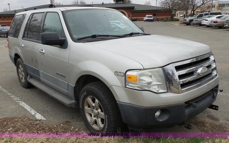 image for item L3718 2007 Ford Expedition SUV