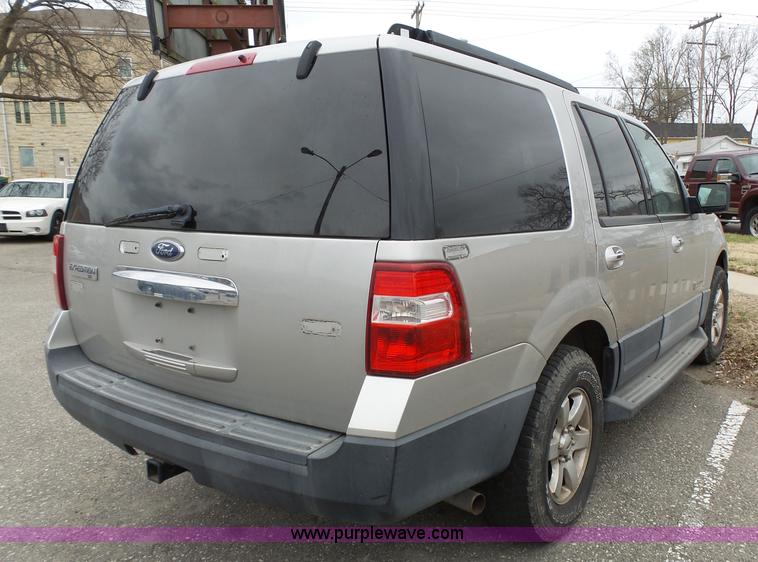 image for item L3718 2007 Ford Expedition SUV
