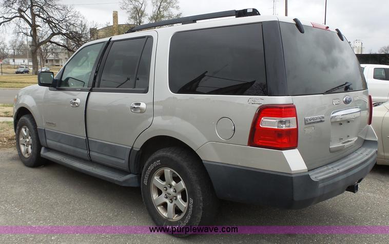 image for item L3718 2007 Ford Expedition SUV