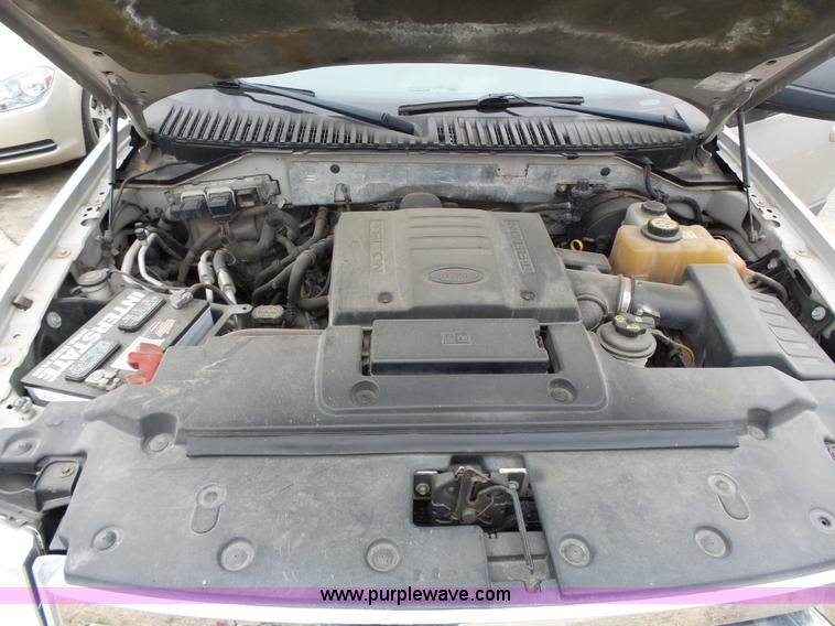 image for item L3718 2007 Ford Expedition SUV