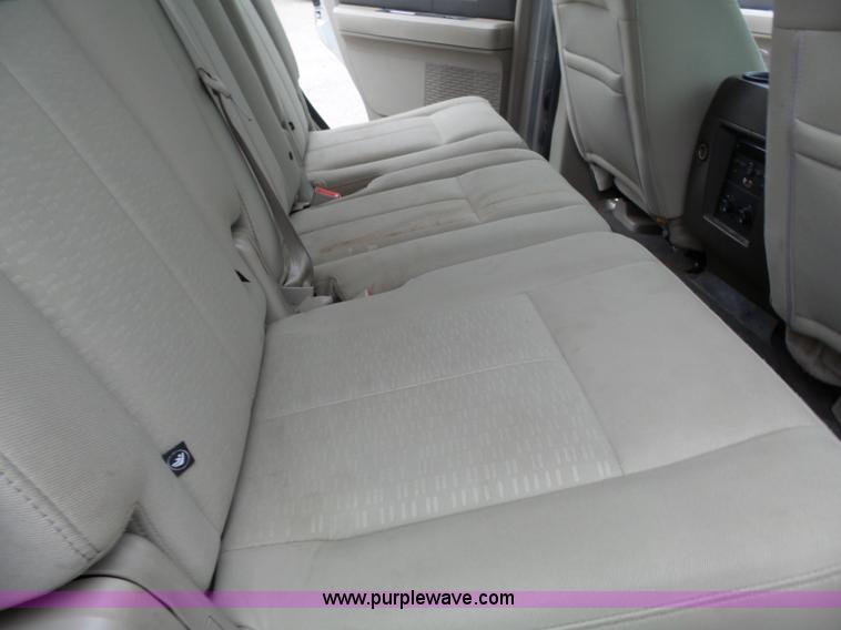 image for item L3718 2007 Ford Expedition SUV