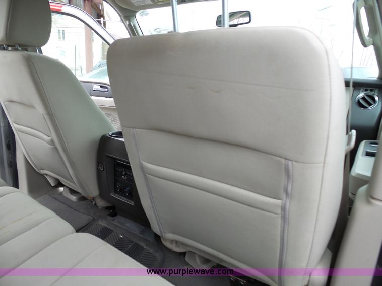 image for item L3718 2007 Ford Expedition SUV