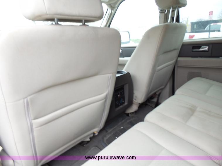 image for item L3718 2007 Ford Expedition SUV