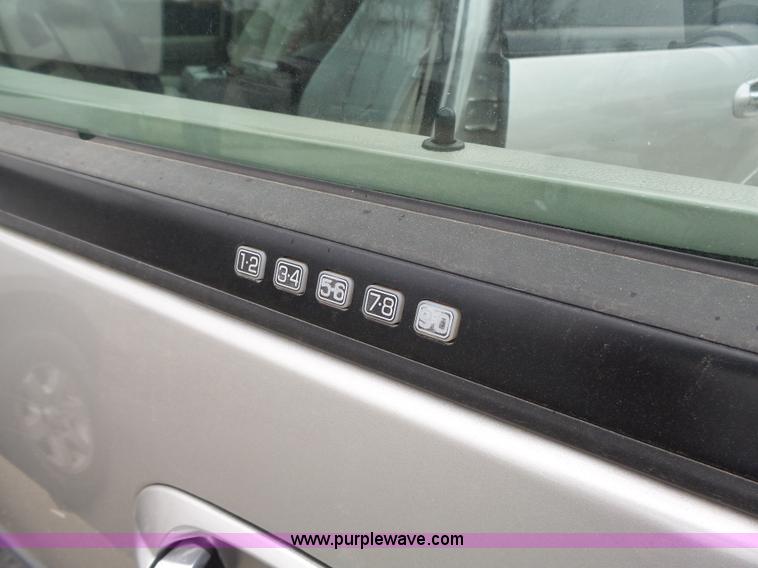 image for item L3718 2007 Ford Expedition SUV