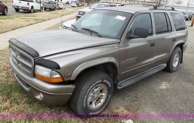 image for item L3720 2000 Dodge Durango SLT SUV