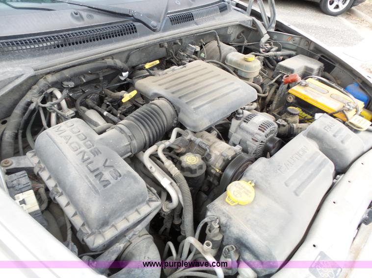 image for item L3720 2000 Dodge Durango SLT SUV