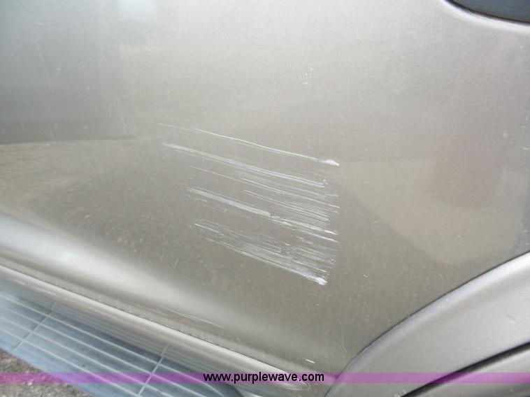 image for item L3720 2000 Dodge Durango SLT SUV